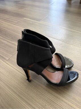 Donald J Pliner Black Stretch Ankle Cuff Heels Size 7